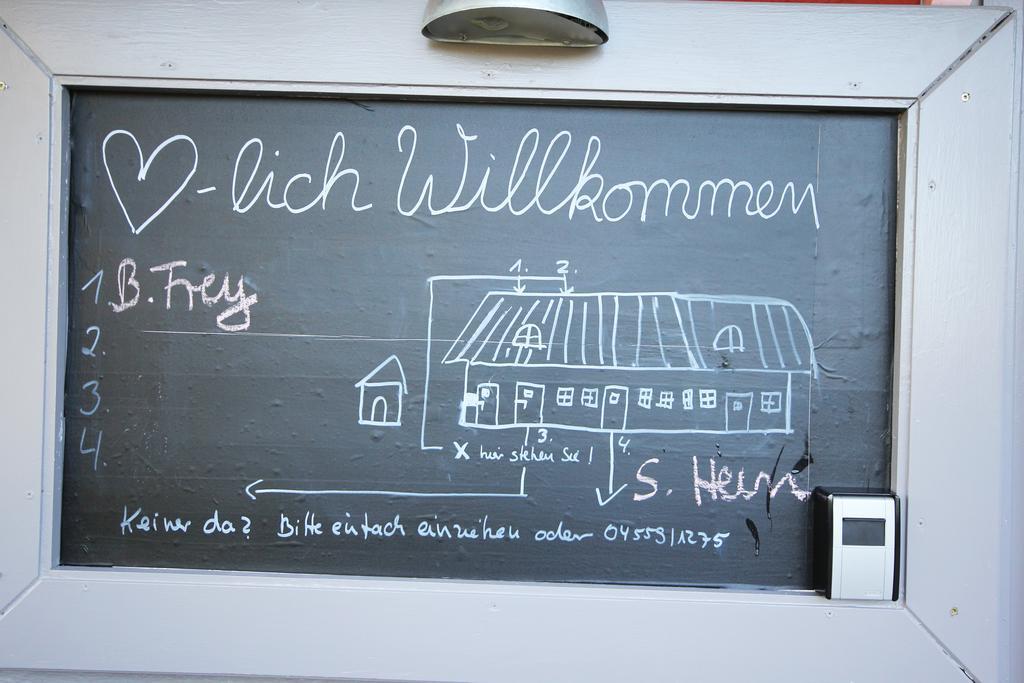 Wohnungen Unter Reet Krems Zwei Екстериор снимка